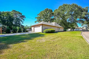 75 April Wind Dr S, Conroe, TX 77356 - Photo 36