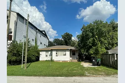 3718 Robertson Street, Houston, TX 77009 - Photo 1