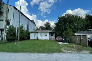 3718 Robertson St, Houston, TX 77009 - Photo 16