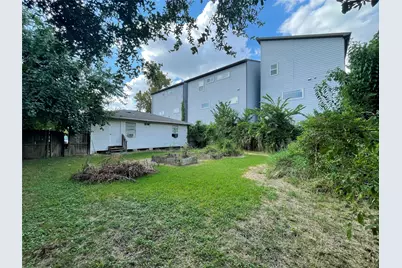 3718 Robertson Street, Houston, TX 77009 - Photo 10