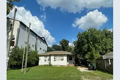 3718 Robertson Street, Houston, TX 77009 - Photo 2