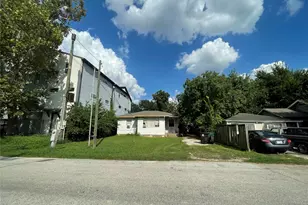 3718 Robertson St, Houston, TX 77009 - Photo 4