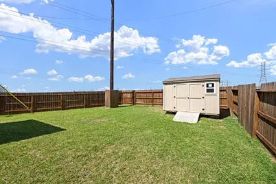 8903 Brazos Drive, Baytown, TX 77521 - Photo 32