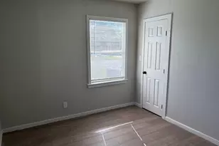 2005 Glasshouse St, Beaumont, TX 77703 - Photo 12
