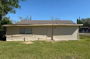 2005 Glasshouse St, Beaumont, TX 77703 - Photo 20