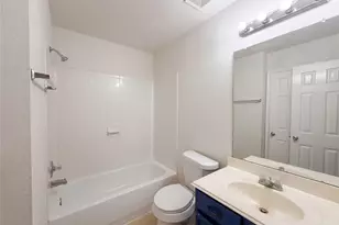 2711 Skyview Trace Ct, Houston, TX 77047 - Photo 18