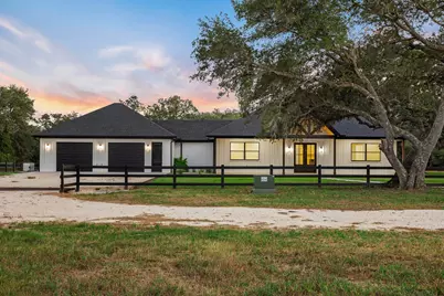 1109 County Road 157, Columbus, TX 78934 - Photo 2