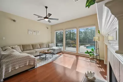 122 W Russet Grove Circle, The Woodlands, TX 77384 - Photo 16