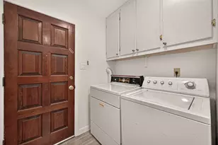 6655 Wildwood Way, Houston, TX 77023 - Photo 16