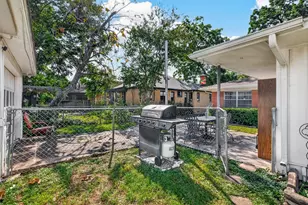 6655 Wildwood Way, Houston, TX 77023 - Photo 24
