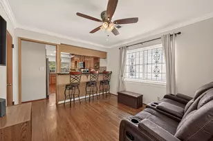 6655 Wildwood Way, Houston, TX 77023 - Photo 12