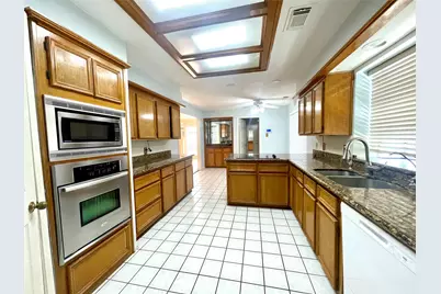 3319 Water Locust Drive, Sugar Land, TX 77479 - Photo 6