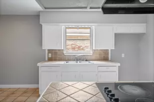 806 Shawnee St, Houston, TX 77034 - Photo 14