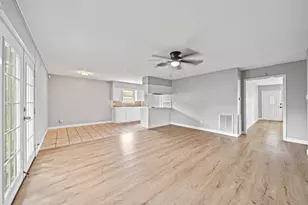 806 Shawnee St, Houston, TX 77034 - Photo 8