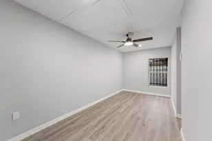 7912 Cypress St, Houston, TX 77012 - Photo 10