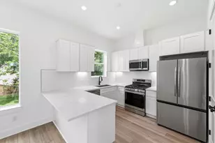 944 Homer St, Houston, TX 77091 - Photo 2