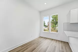 944 Homer St, Houston, TX 77091 - Photo 14