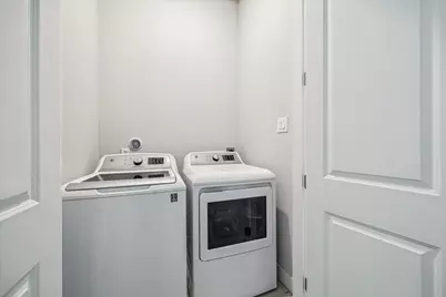 10926 Brookeshire Chase Lane, Houston, TX 77043 - Photo 24