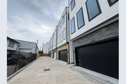 5705 Dolores Street #B, Houston, TX 77057 - Photo 2