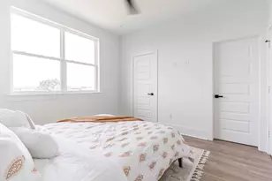 5705 Dolores St, Houston, TX 77057 - Photo 20