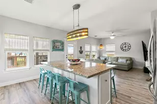 110 Pelican Pl, Surfside Beach, TX 77541 - Photo 10