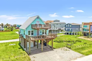 110 Pelican Pl, Surfside Beach, TX 77541 - Photo 2