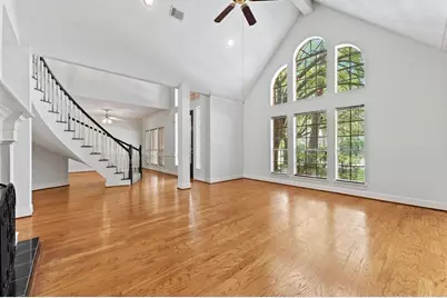 29 Berry Blossom Drive, The Woodlands, TX 77380 - Photo 8