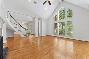 29 Berry Blossom Dr, The Woodlands, TX 77380 - Photo 8