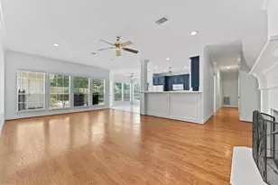 29 Berry Blossom Dr, The Woodlands, TX 77380 - Photo 10