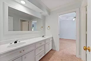 29 Berry Blossom Dr, The Woodlands, TX 77380 - Photo 40