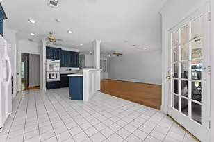 29 Berry Blossom Dr, The Woodlands, TX 77380 - Photo 18