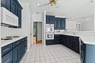 29 Berry Blossom Dr, The Woodlands, TX 77380 - Photo 14