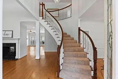 29 Berry Blossom Drive, The Woodlands, TX 77380 - Photo 4