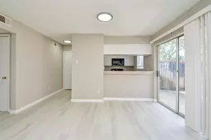 1950 Spenwick Dr, Houston, TX 77055 - Photo 2