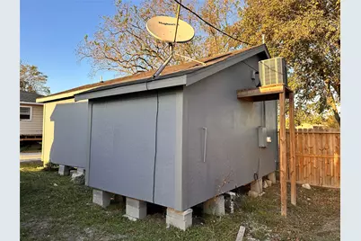 2716 Hill Avenue #A, Dickinson, TX 77539 - Photo 8