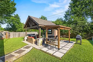 12614 Barbizon Dr, Houston, TX 77089 - Photo 22