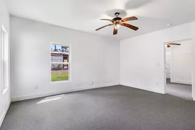 725 S Washington Avenue, Livingston, TX 77351 - Photo 8