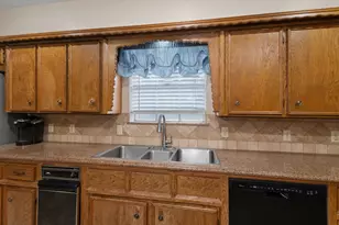 460 Dover Ln, Spring, TX 77373 - Photo 12