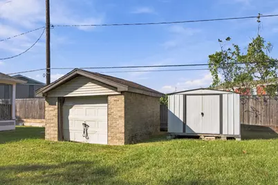 2722 Vega St, Houston, TX 77088 - Photo 26