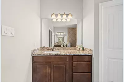 9706 Suffolk Downs Drive, Mont Belvieu, TX 77523 - Photo 24