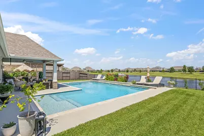 9706 Suffolk Downs Drive, Mont Belvieu, TX 77523 - Photo 38