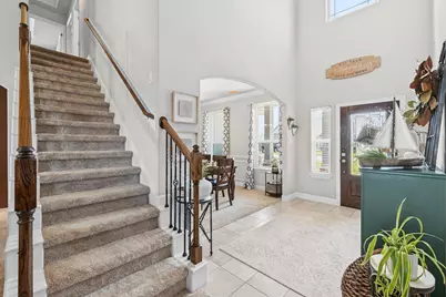 9706 Suffolk Downs Drive, Mont Belvieu, TX 77523 - Photo 8