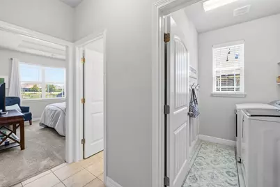 9706 Suffolk Downs Drive, Mont Belvieu, TX 77523 - Photo 44