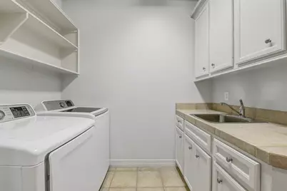 2121 Potomac Drive #B, Houston, TX 77057 - Photo 24