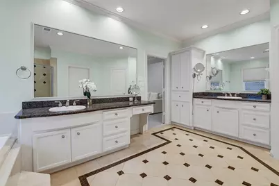 2121 Potomac Drive #B, Houston, TX 77057 - Photo 14