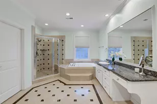 2121 Potomac Dr, Houston, TX 77057 - Photo 14