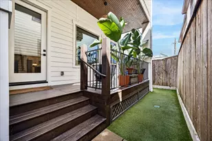 2320 Couch St, Houston, TX 77008 - Photo 26