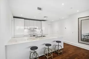 1701 Hermann Dr, Houston, TX 77004 - Photo 4