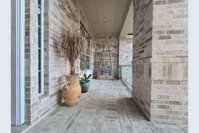 15 Barlow Court, The Woodlands, TX 77382 - Photo 2