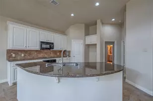 14333 S Summerchase Cir, Willis, TX 77318 - Photo 4